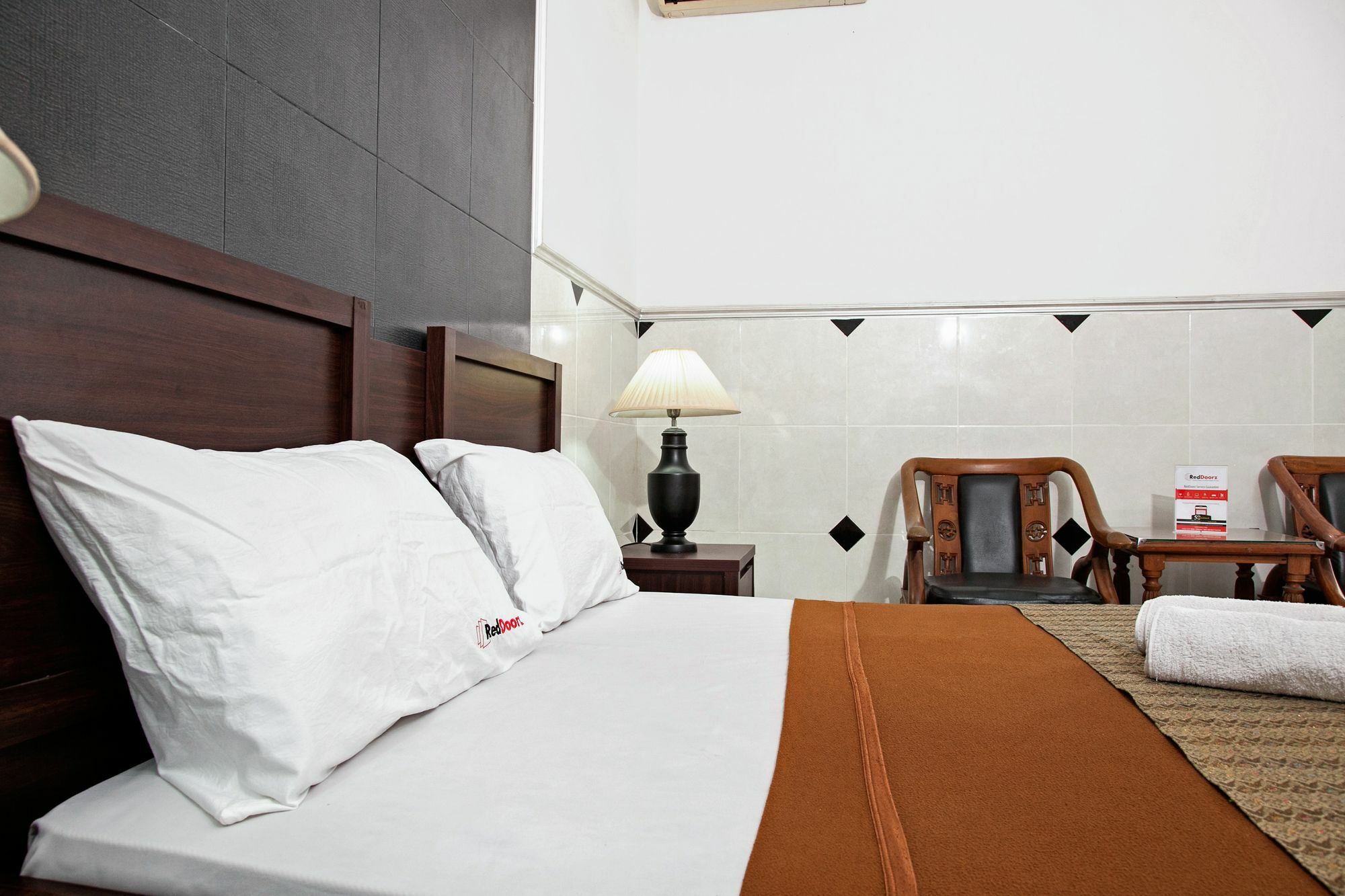 Reddoorz Near City Of Tomorrow Mall Surabaya Exteriör bild